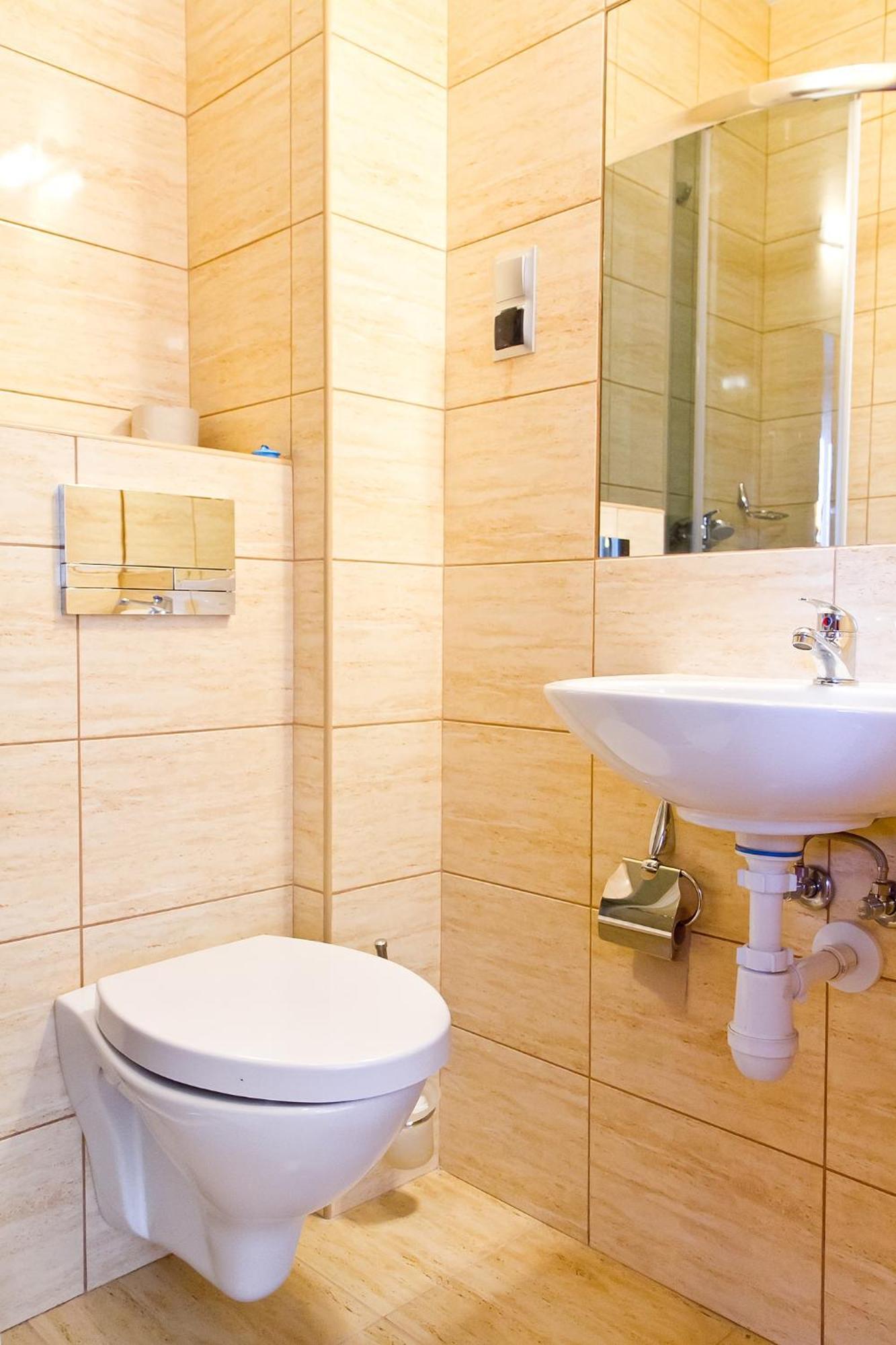 Hotel Dom Sportowca Blonie - Mosir à Sanok Extérieur photo